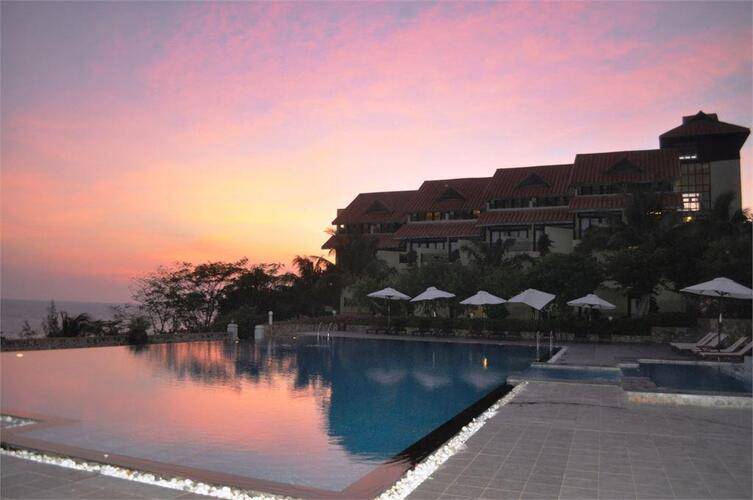 Romana Resort & Spa