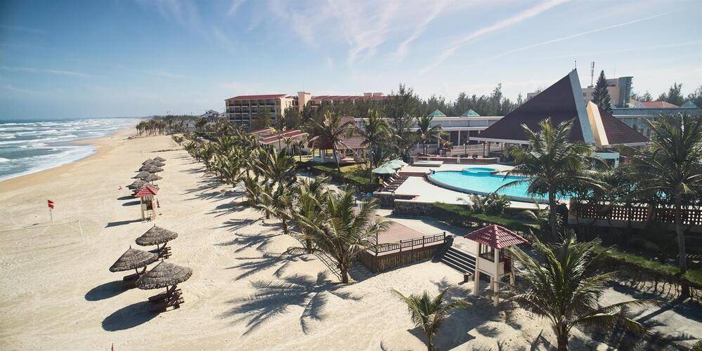Centara Sandy Beach Resort Danang (Ex.Sandy Beach Resort)