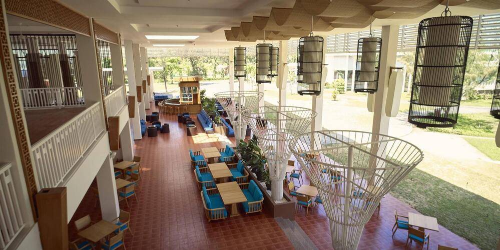 Centara Sandy Beach Resort Danang (Ex.Sandy Beach Resort)