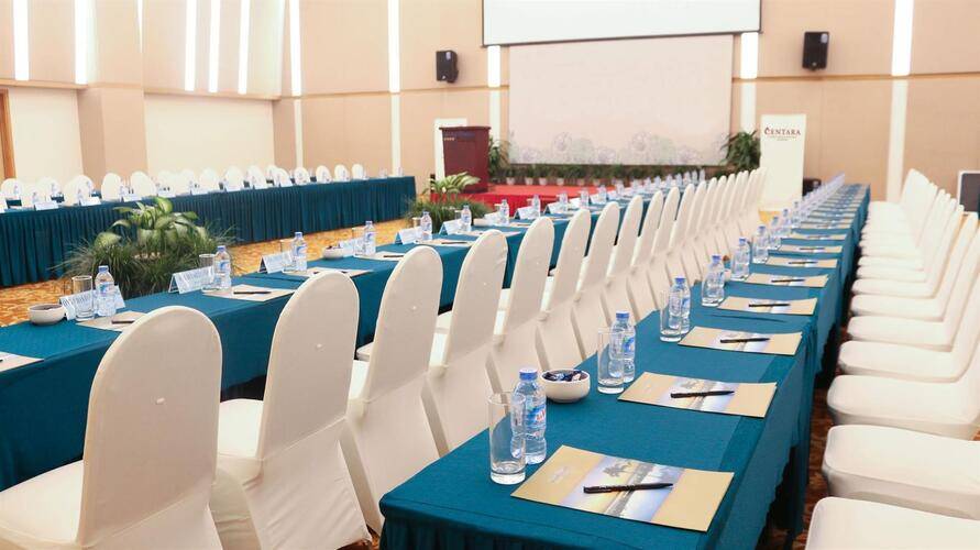 Centara Sandy Beach Resort Danang (Ex.Sandy Beach Resort)