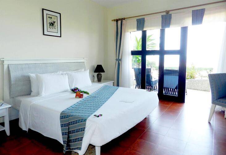 Centara Sandy Beach Resort Danang (Ex.Sandy Beach Resort)