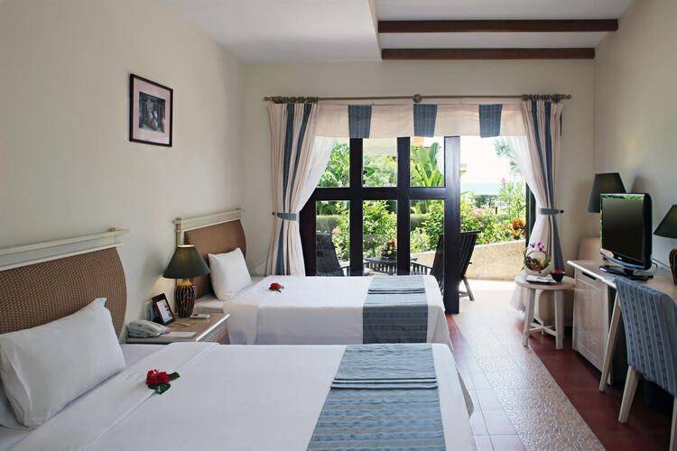 Centara Sandy Beach Resort Danang (Ex.Sandy Beach Resort)