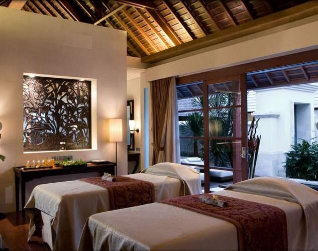The Royal Santrian Villas