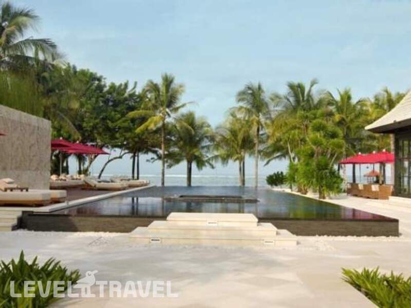 Фотография The Royal Santrian Villas