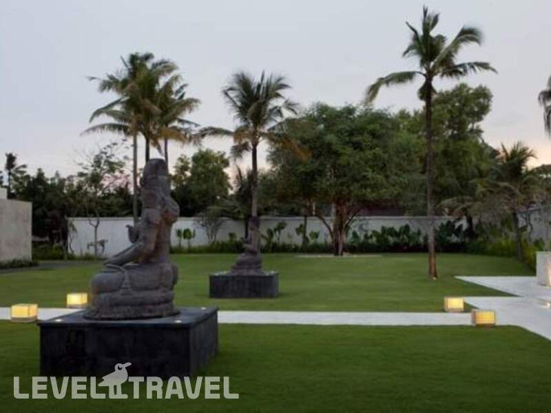 Фотография The Royal Santrian Villas