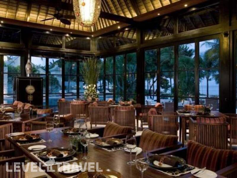 Фотография The Royal Santrian Villas