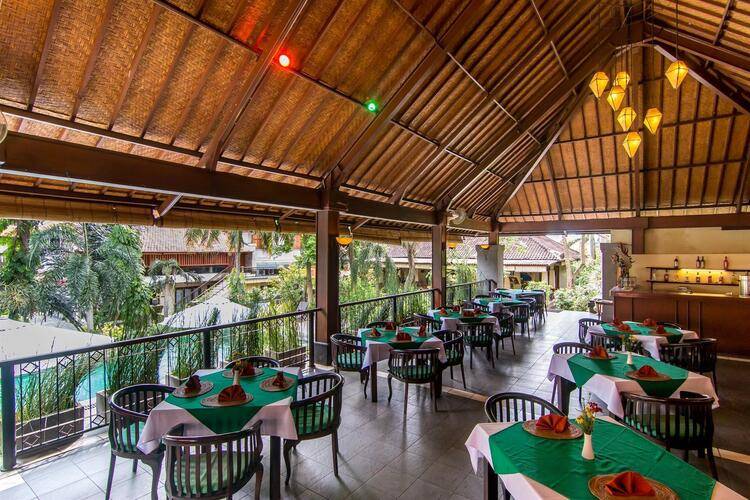 Champlung Sari Hotel