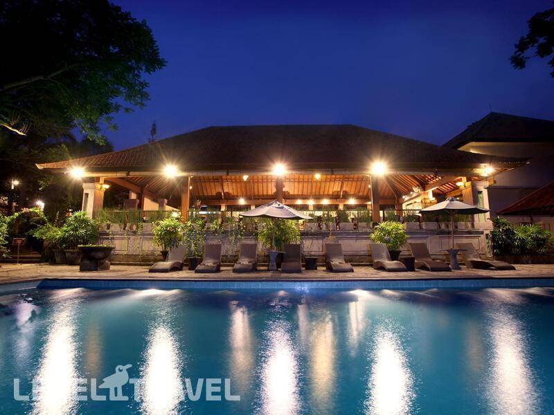 Фотография Champlung Sari Hotel