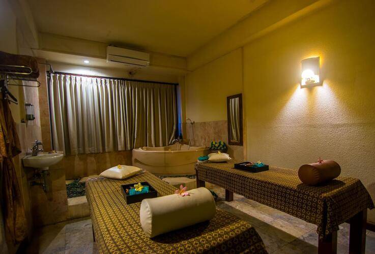 Champlung Sari Hotel