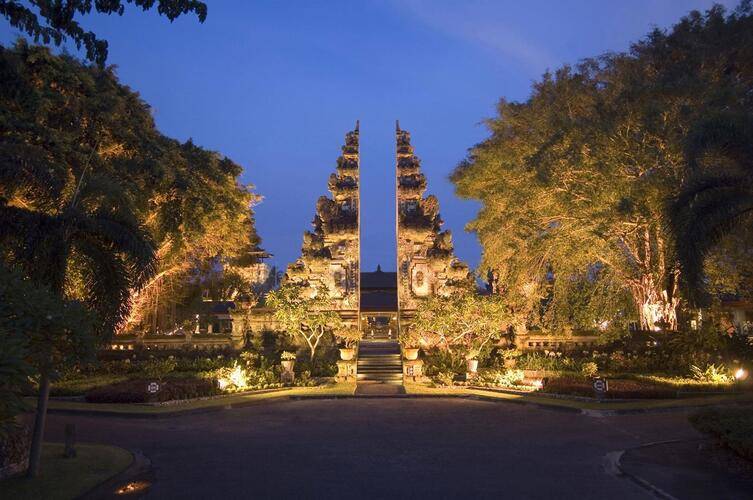 Nusa Dua Beach Hotel & Spa