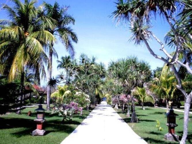 Inna Putri Bali Hotel Cottages & Spa