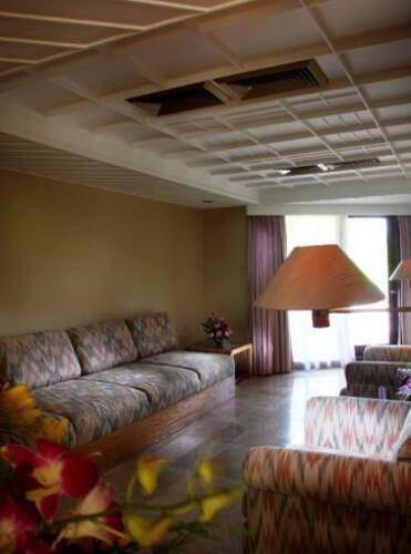 Inna Putri Bali Hotel Cottages & Spa