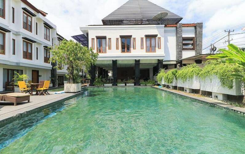 Casa Padma Hotel & Suites