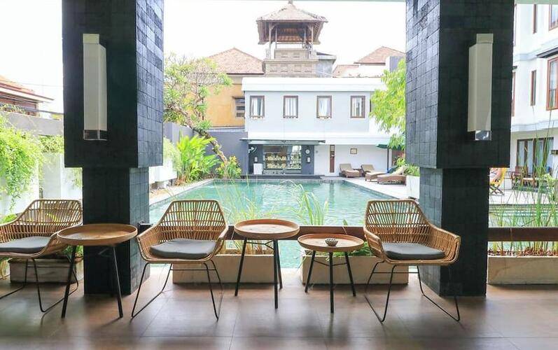 Casa Padma Hotel & Suites