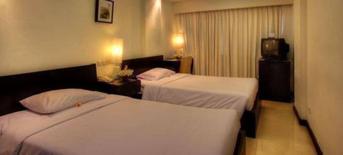 Casa Padma Hotel & Suites