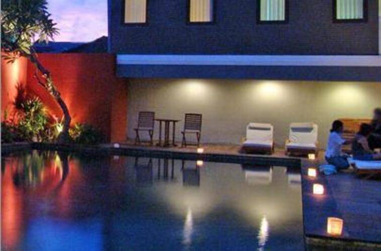 Casa Padma Hotel & Suites