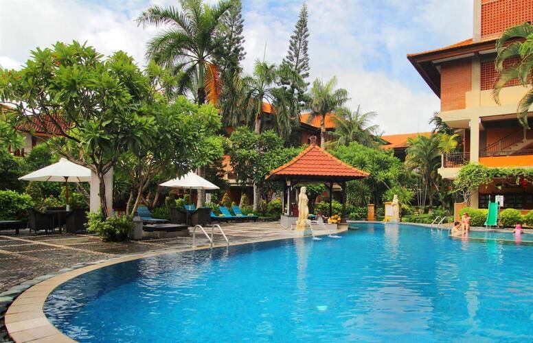 Adhi Dharma Hotel