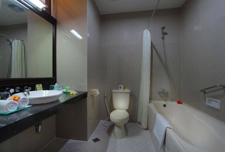 Adhi Dharma Hotel