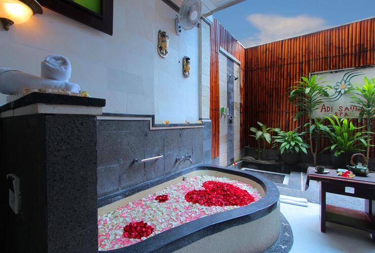 Adhi Dharma Hotel