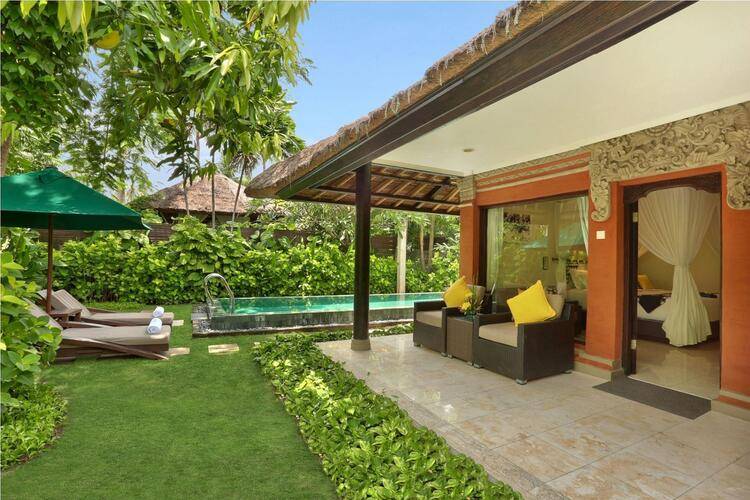 Legian Beach Hotel