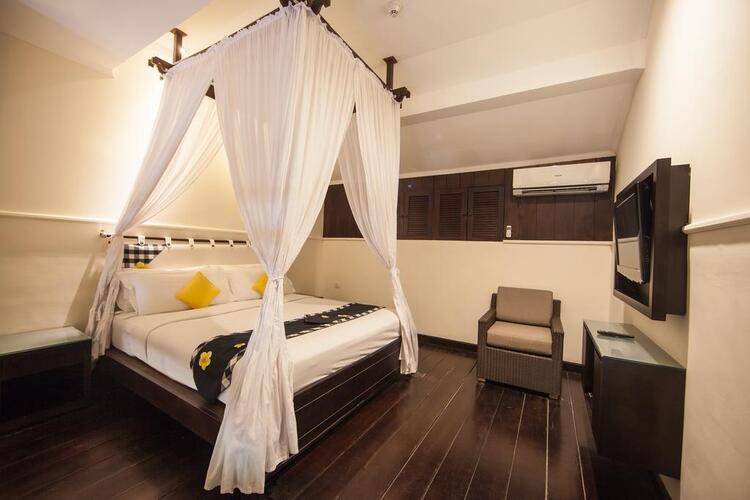 Legian Beach Hotel