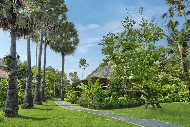 Legian Beach Hotel