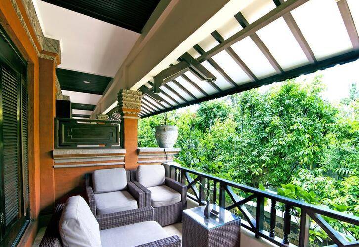 Legian Beach Hotel