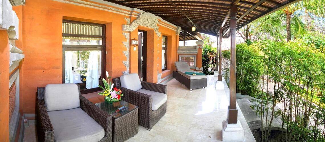 Legian Beach Hotel