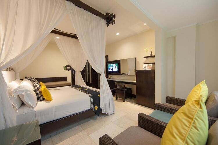 Legian Beach Hotel