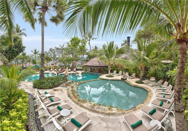 Legian Beach Hotel