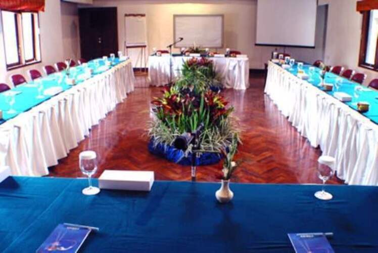 Grand Balisani Suites