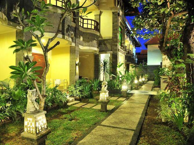 Adhi Jaya Hotel