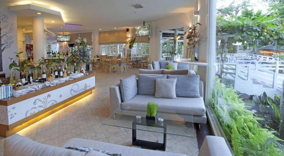 Areca Lodge Hotel