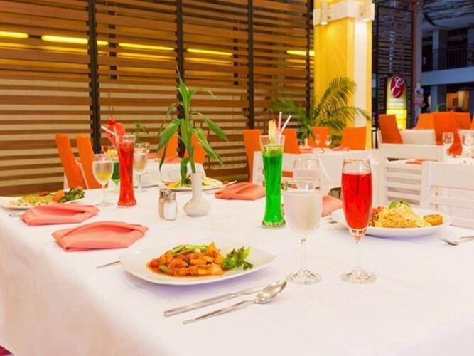 Eastiny Plaza Hotel