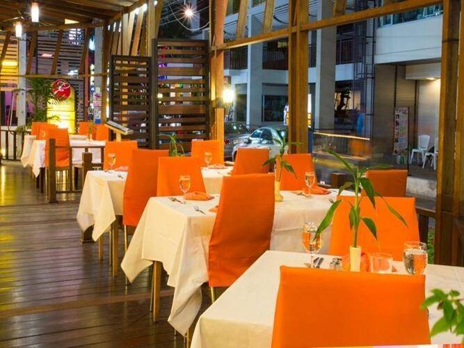 Eastiny Plaza Hotel
