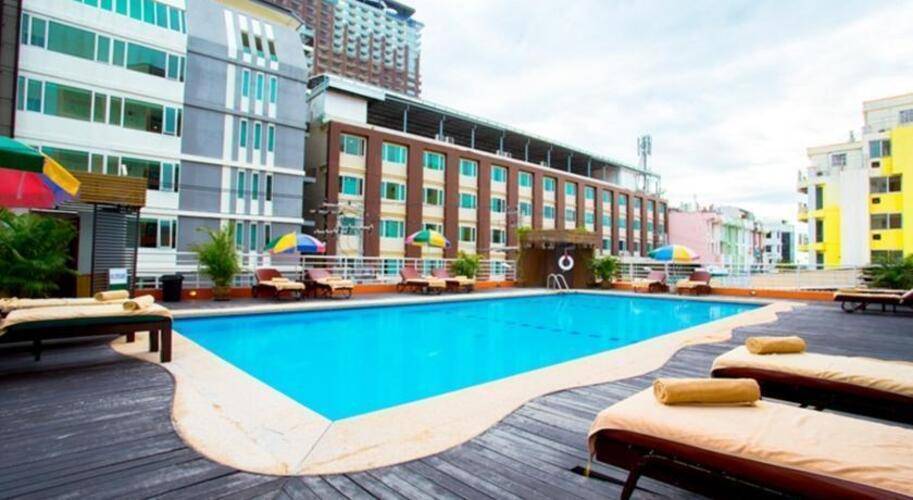 Eastiny Plaza Hotel