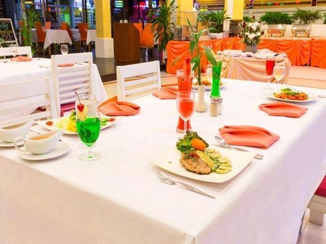 Eastiny Plaza Hotel