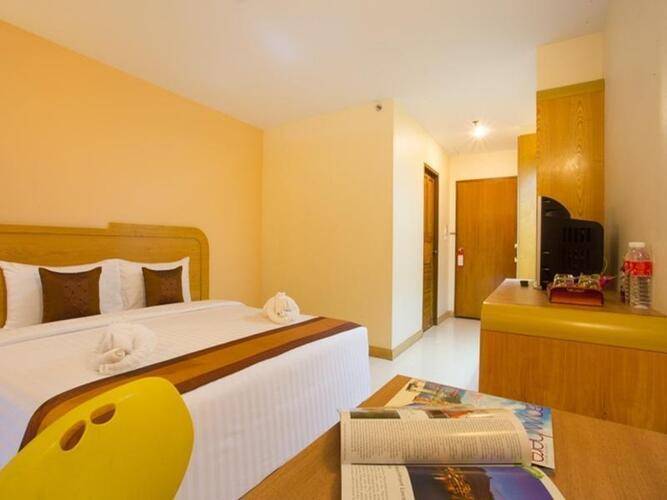 Eastiny Plaza Hotel