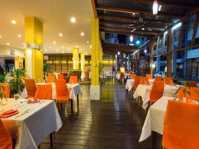 Eastiny Plaza Hotel