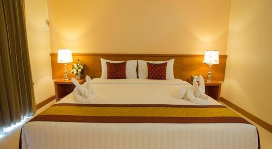 Eastiny Plaza Hotel