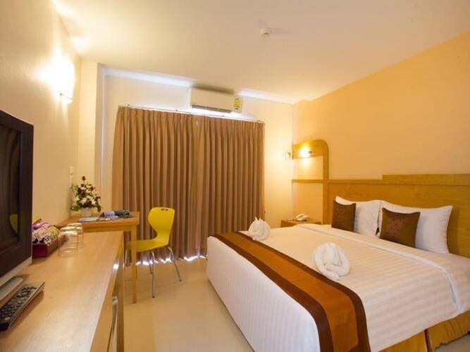 Eastiny Plaza Hotel