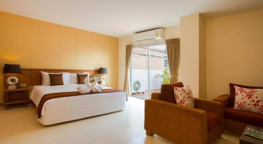 Eastiny Plaza Hotel