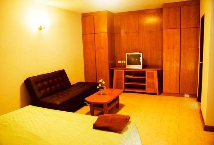 Diamond City Place Hotel