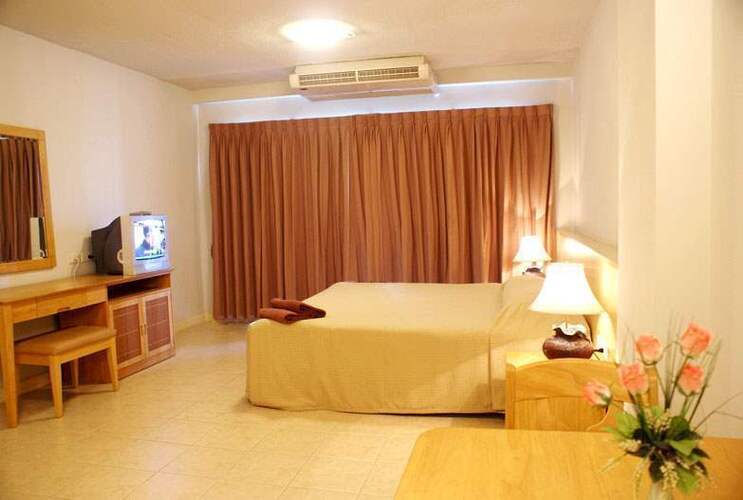Diamond City Place Hotel