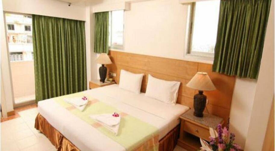 Eastiny Inn Hotel
