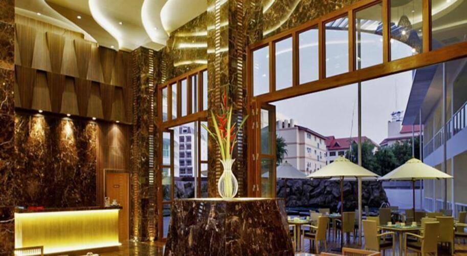 Centara Nova Hotel Pattaya