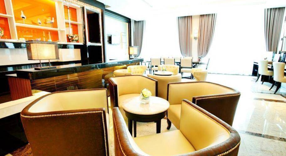 The Intimate Hotel