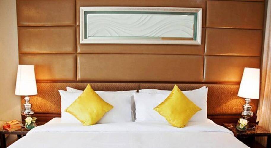 The Intimate Hotel