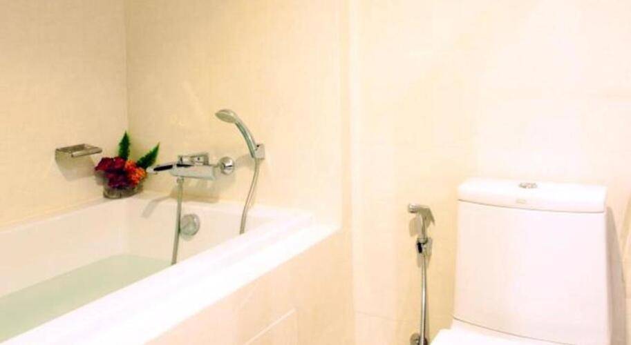 The Intimate Hotel