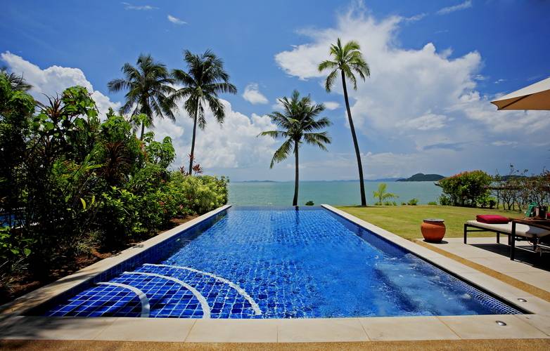 Barcelo Coconut Island (Ex. The Village Coconut Island)